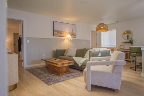 Bohemian Chic an Eclectic Escape-Hot Tub-Pet Friendly-No Pet Fees!