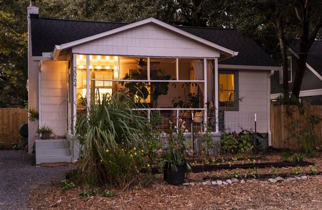 Bohemian Cottage with Outdoor Oasis w/ Golf Cart!