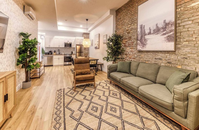 Bohemian Vieux Quebec Two Bedroom