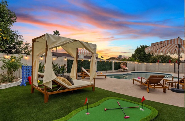 Boho Chic LUX - New Pool + Hot Tub - Mins To OT - Games & More!