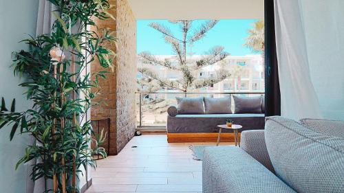 Boho Mood - 2 Bedrooms with Terrace & Pool