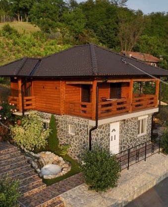 Boja zalaska - drveni apartman
