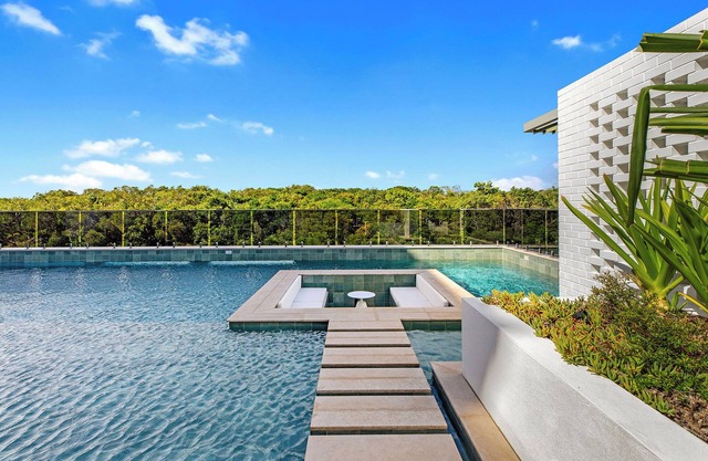 Bokarina Beach 3 Bedroom Luxury Apartment