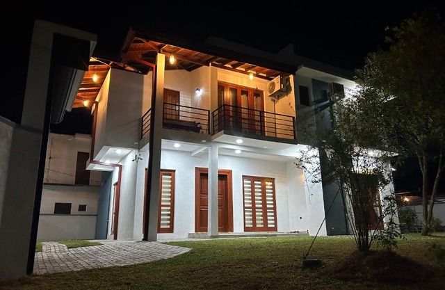 Bolgoda Lake Villa