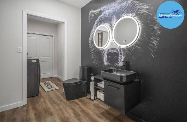 Bolton Bear House|Dock Slip|Hot Tub|12 Beds|Pet Friendly|
