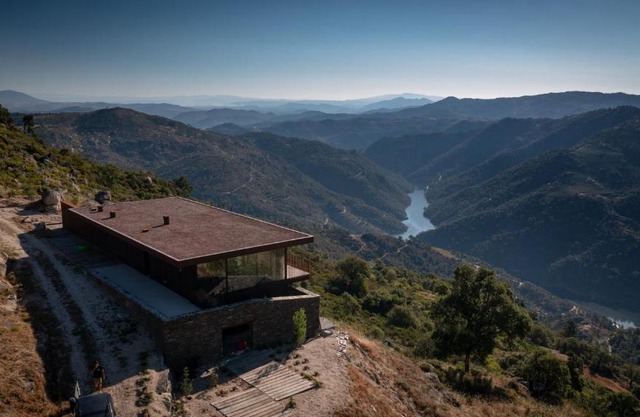 BONELLI HOUSE