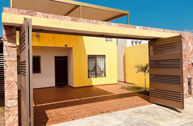 Bonita casa vacacional en Las Americas, Mérida