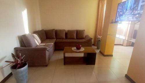 Bonito y amplio departamento