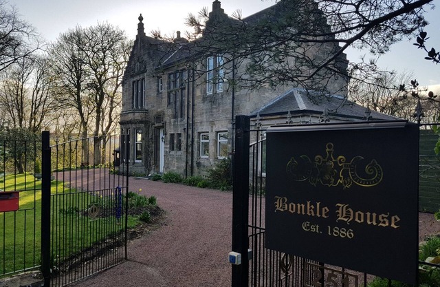 Bonkle House