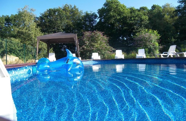 Bonne Chere Family Friendly Gites * Heated Pool * Huge Playbarn