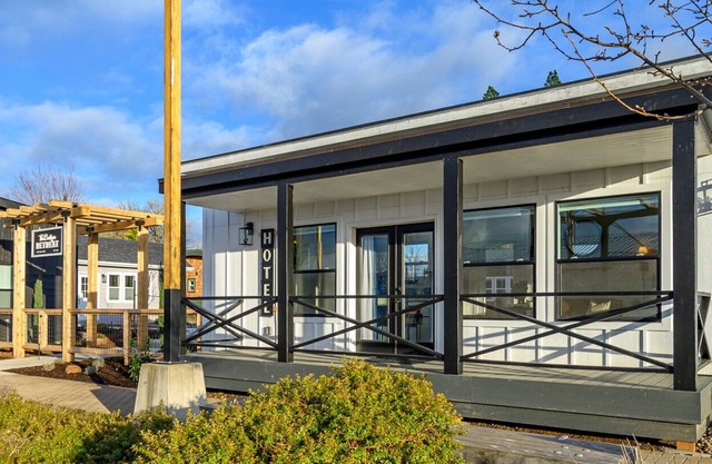 Book the Ohana Bungalow at The Boutique Retreat in downtown McMinnville.