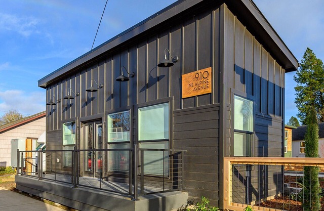Book the Urban Loft at The Boutique Retreat in historic downtown McMinnville.