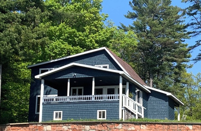 Bootjack Lake House: Lakefront with Direct Snowmobile/ORV Trail Access