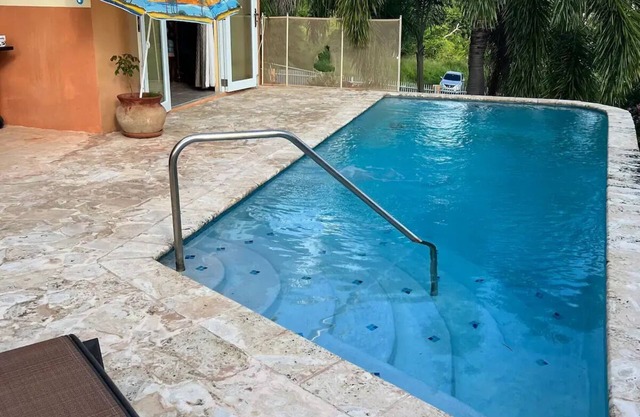Boquerón+Casa+Piscina+3dormitorios+2baños+BBQ+5minutosPlayaBuye+planta eléctrica