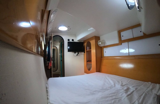 Bora-Bora Catamaran tripdon't book before we make sure we have boat available