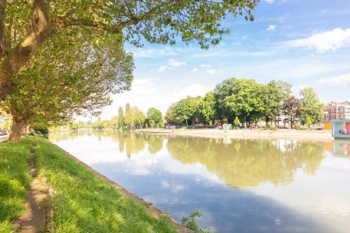 Bord de Marne, proche Disneyland et Paris Gare à 2 min
