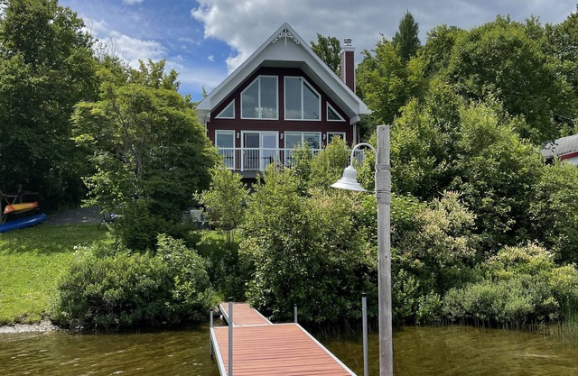Bord du Lac, à 10 Minutes du ski et Golf, Chambre Mezzanine Avec vue sur le lac