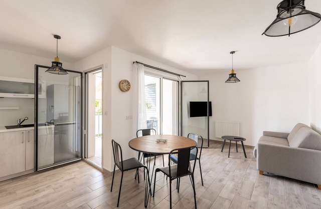 Borely - Una Habitación Piso, Capacidad 4