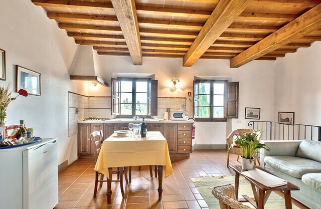 Borgo Bottaia apartment Romantica 3 beds