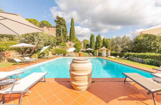 Borgo Dolci Colline Resort Cipresso