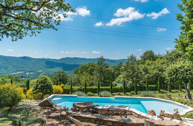 Borgo Paradiso 4+2, Emma Villas