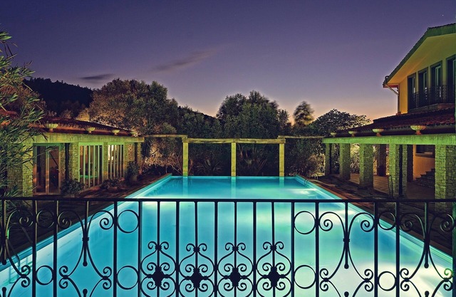 Borgo Paradiso para 8/10 personas