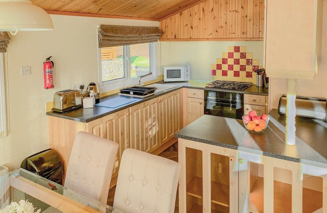 3 bedroom accommodation in Carnforth