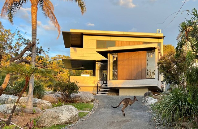 Seno Beach House, Currarong