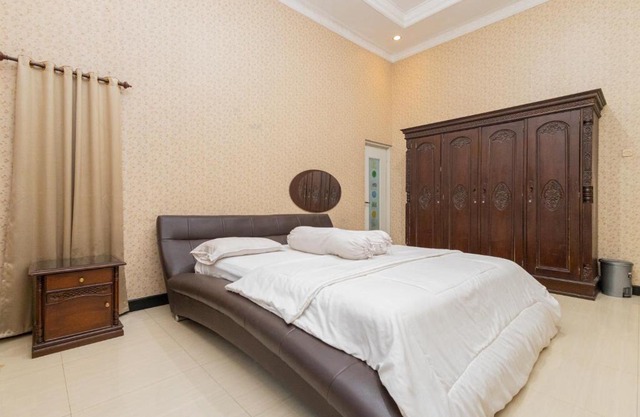 Boss Residence Serang Mitra RedDoorz