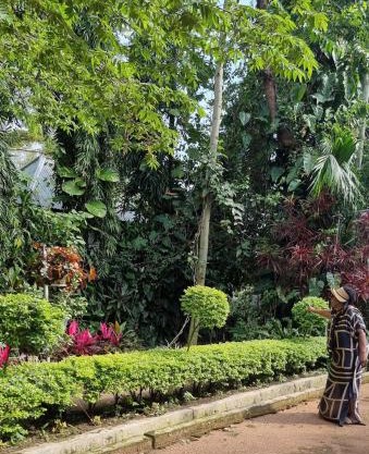 Botanic Hideaway Home, 5km from Mwanza airport