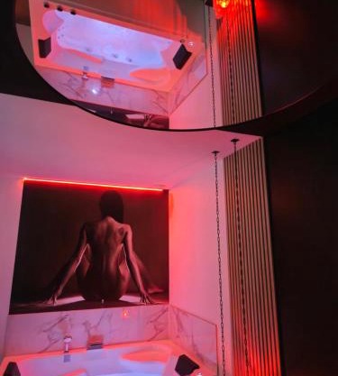 Boudoir Margot - Luxury room balnéo
