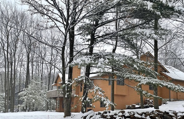 Boulder Ridge Estate: walk to Granite Peak Ski Resort