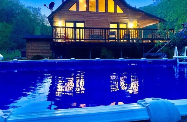Boulder Run w/ Hot Tub & Pool