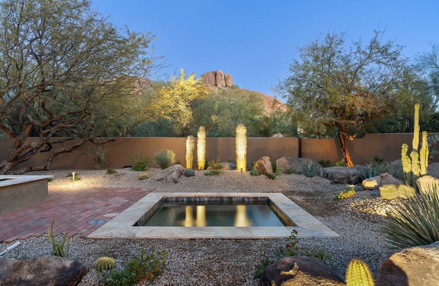 Boulders Serenity & Southwest Charm, Views, Hot Tub