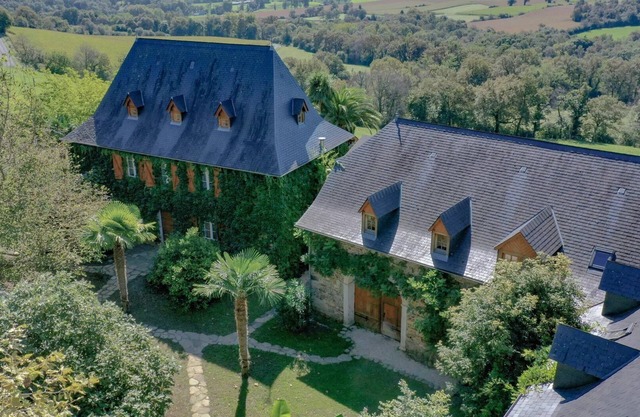 Bourdasse Farm outbuilding with Nordic bath