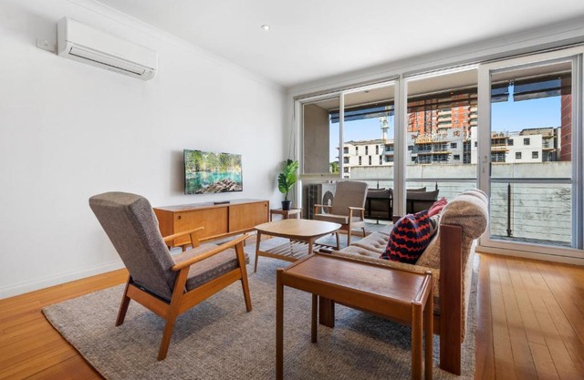Boutique 2-Bed Apartment with City Views