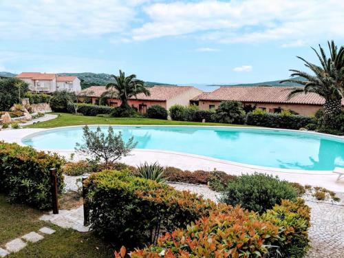 Boutique Apartment no 24 with Sea View and large Pool
