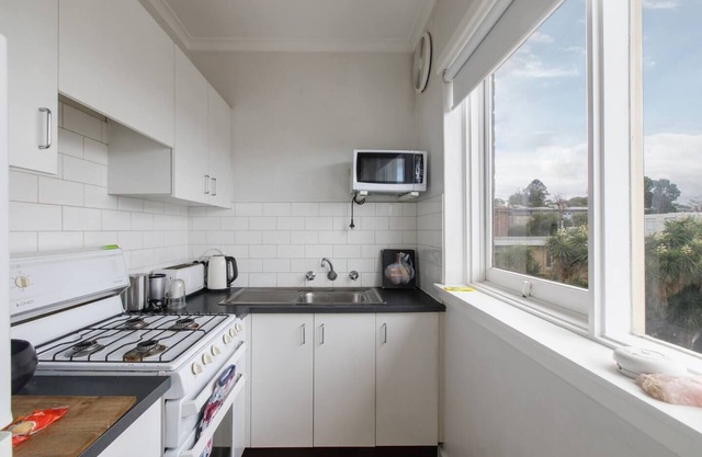 Boutique Beauty with Balcony in St Kilda East