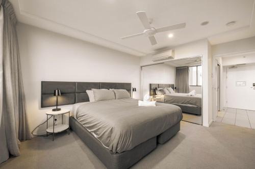 Boutique Hamilton Stay Portside