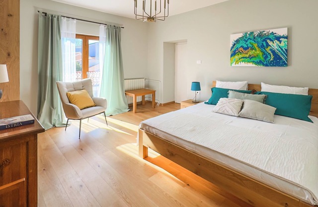 Villa Domenico: spacious holiday house with a garden and a beautiful view