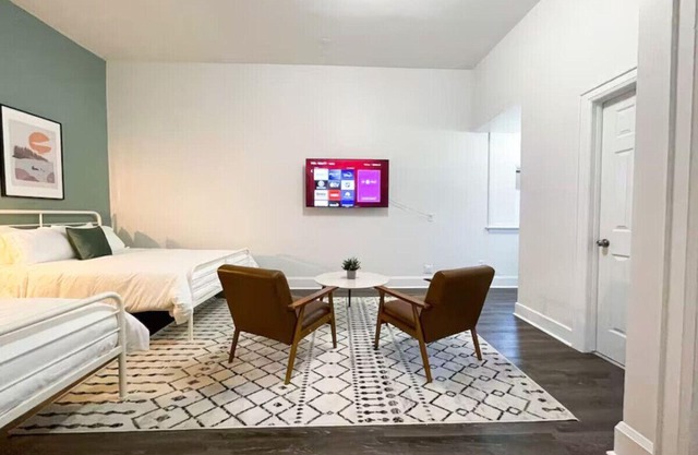 Boutique Hotel #5 - 2 Queen beds