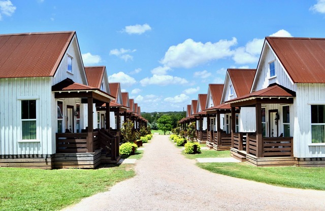 Boutique Lodging Cabin Home & Event Resort - Cedar Break at Howard Ranch