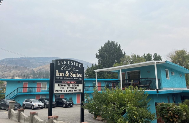 Boutique motel with private beach access & full kitchen