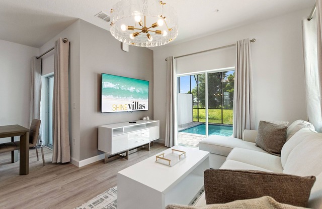 Boutique Retreat, Azzure Resort, Near Orlando And Disney By Shine Villas 6 Bedroom Townhouse