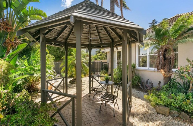 BOUTIQUE STAYS - Sandy Breeze 1