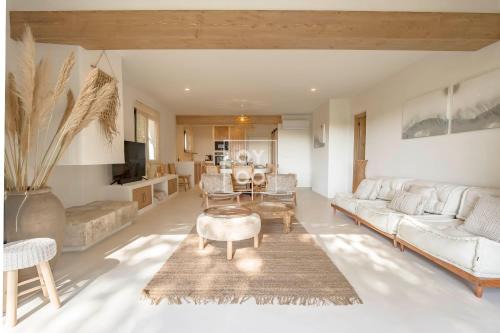 Boutique Villa The Shine - Sea view and style in Moraira - by OYOOSTAYS