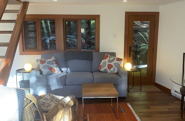 Bowen bay getaway studio loft Lisence #00000865