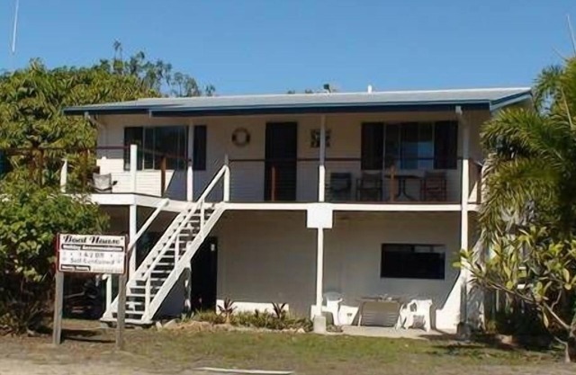 Bowen Boathouse - vistas al mar