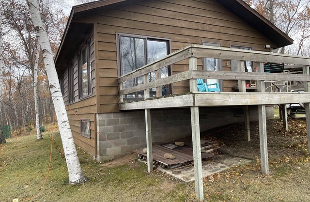 Northland Pine Forest Cabin and Lake! Big fish! Great swimming! Only you!