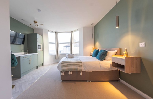 Bowles Hotels